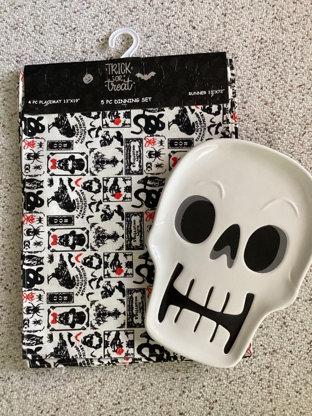 Halloween Set: 4 Placemats and Table Runner and a Ceramic Skull Platter